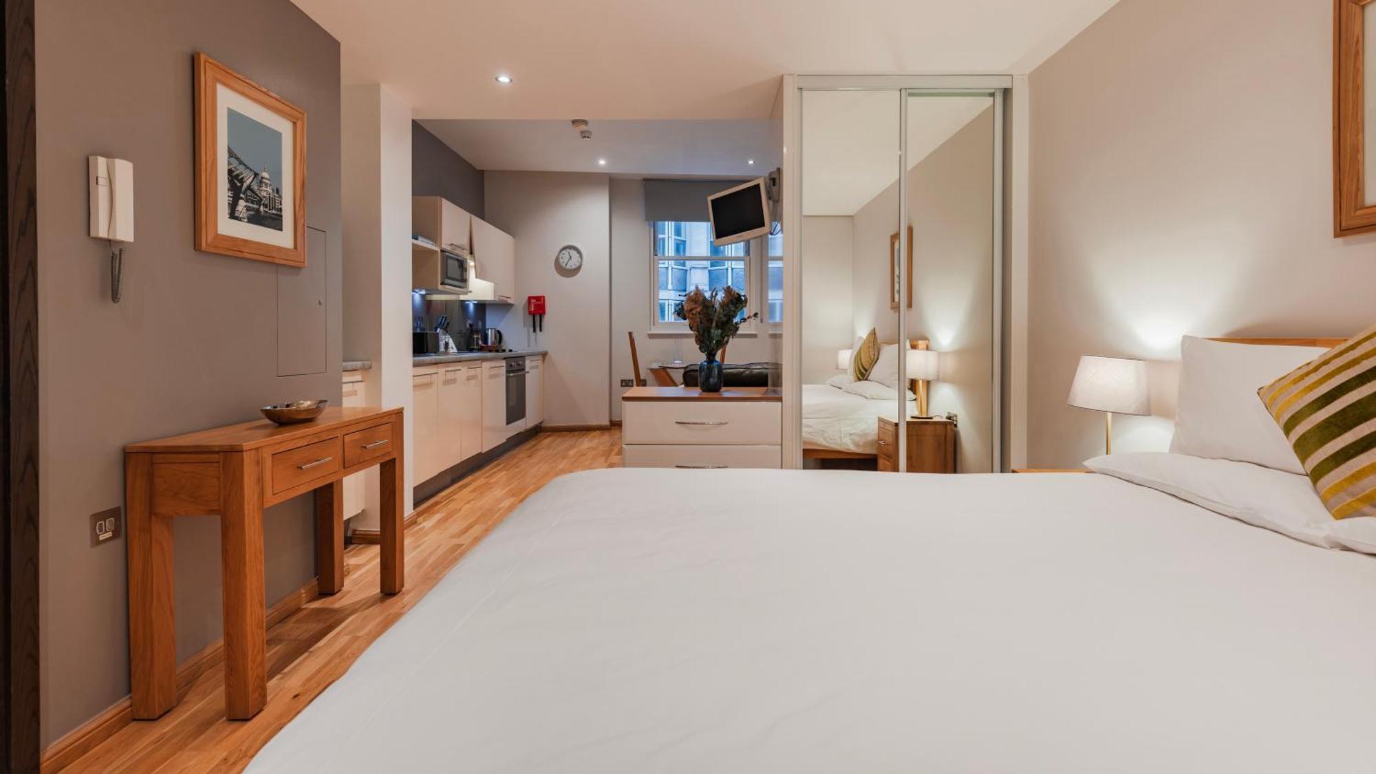 Cannon Street Serviced Apartments By Lovelystay London Kültér fotó
